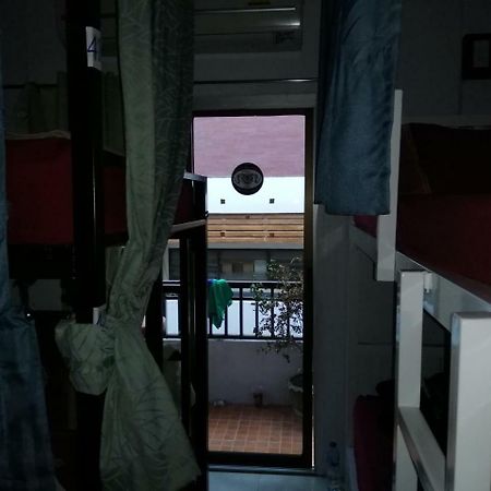 Neverland Dorm Phi Phi-eilanden Buitenkant foto
